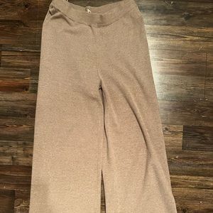 Incredibly comfortable pants new without tags